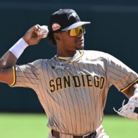 Athletics acquire MLB's #3 prospect, Leodalis De Vries, in trade with the Padres | De Último Minuto English