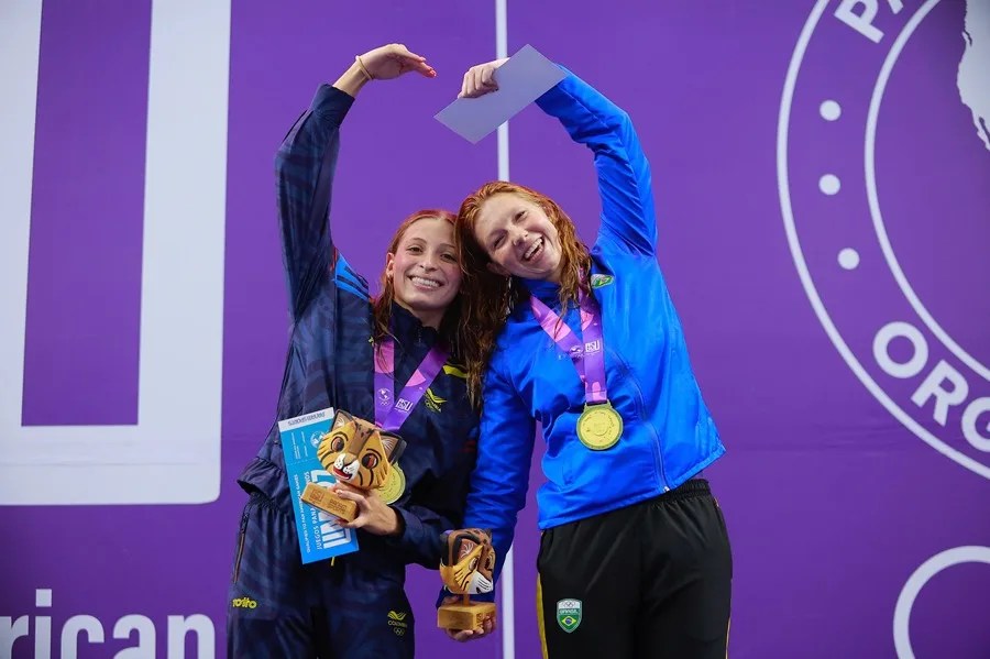 Brazilian and Colombian swimmers surprise with double gold and record in Pan American Games swimming | De Último Minuto English