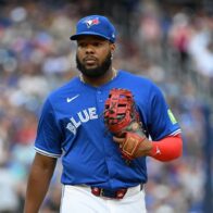 Vladimir Guerrero Jr. is only suffering from inflammation and will be evaluated day by day | De Último Minuto English