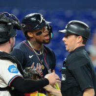 Benches empty in Bravos' triumph over Marlins after hit by pitch to Ronald Acuña Jr. | De Último Minuto English