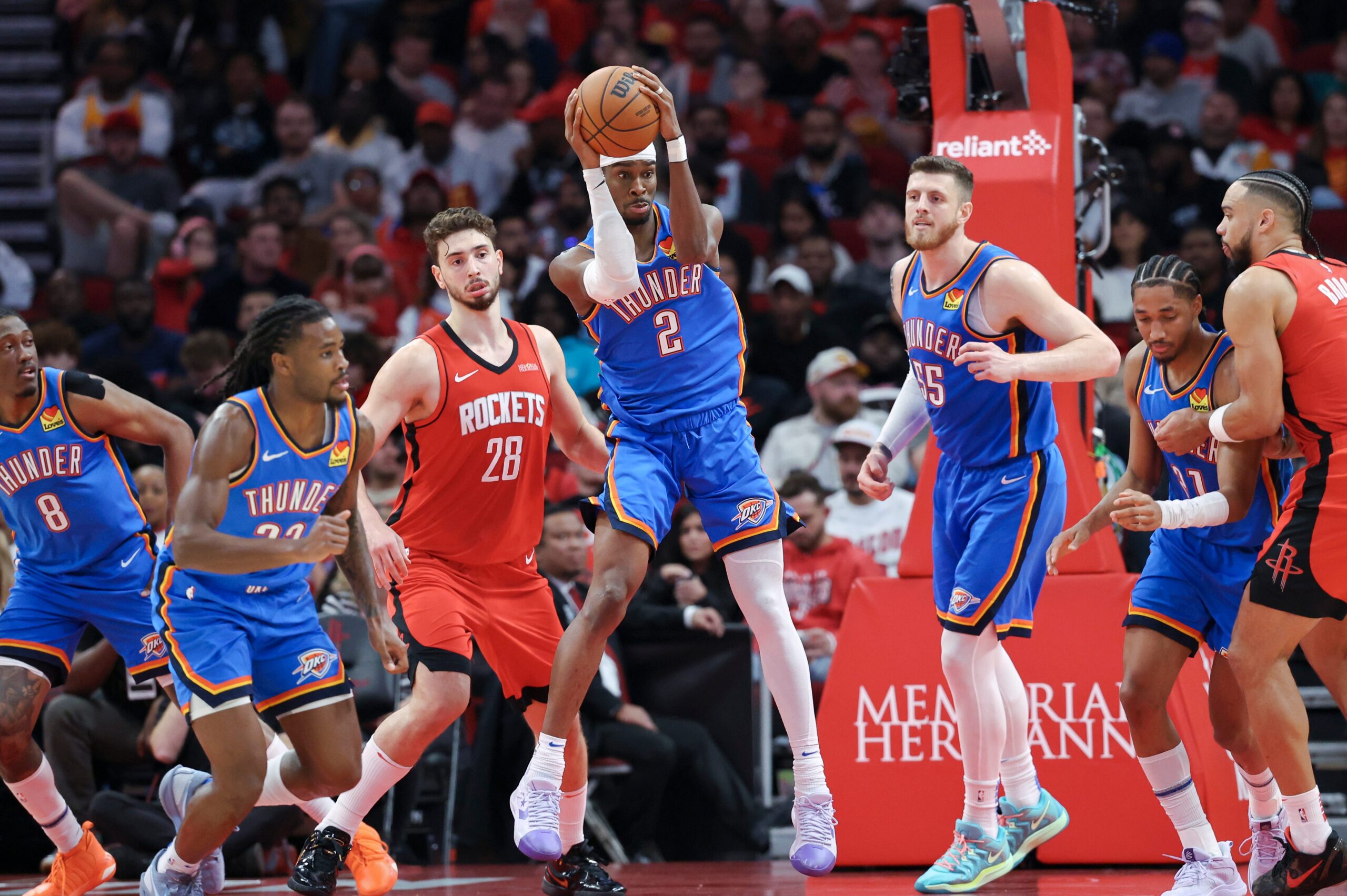 Rockets visit the champion Thunder in the start of the 2025-26 NBA season | De Último Minuto English
