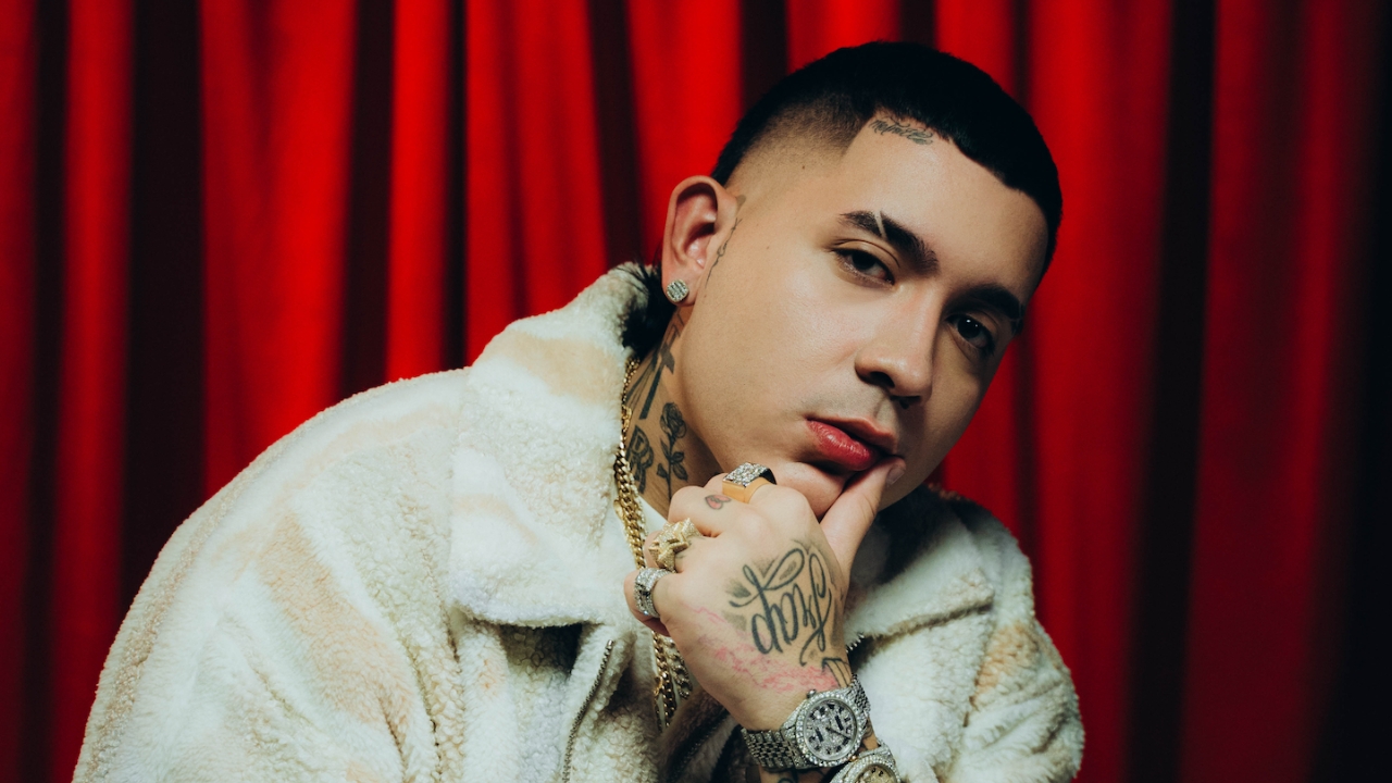 Kris R releases Una Valija En Sentimiento, his most personal and raw EP | De Último Minuto English