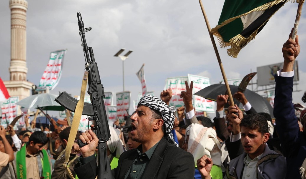 Houthis attack Israel's largest airport | De Último Minuto English