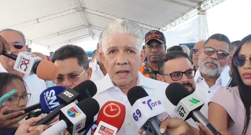 Eduardo Estrella: “The Baní Ring Road is to unite the country and give life to the south” | De Último Minuto English