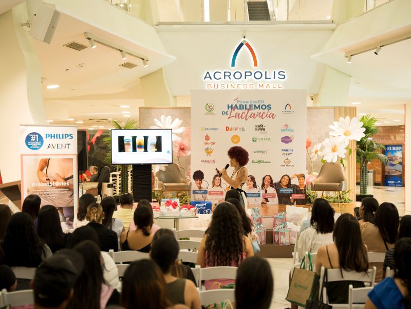 "Let's Talk About Breastfeeding" brought together more than 350 Dominican mothers | De Último Minuto English