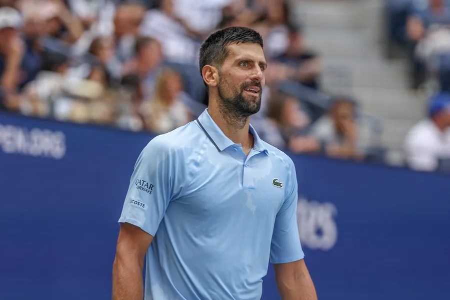 Djokovic concedes a set to Svajda but advances to the third round of the US Open | De Último Minuto English