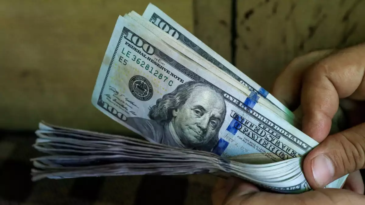 Dollar buying and selling prices for this Monday, August 18, 2025 | De Último Minuto English