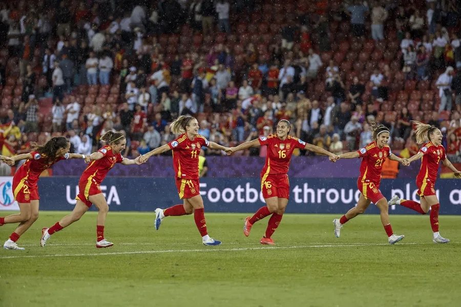 Spain regains the number one spot in the FIFA ranking for women's national teams after the European runner-up finish | De Último Minuto English