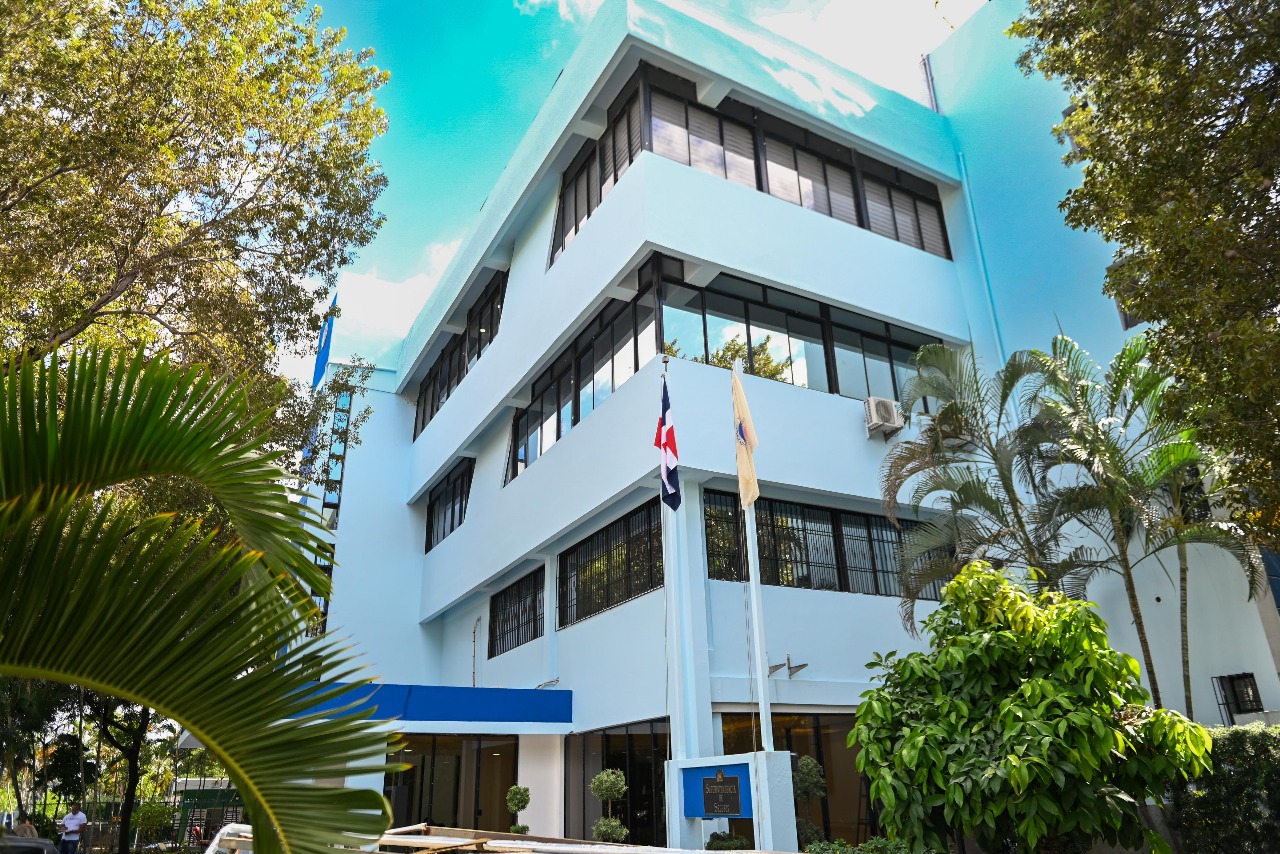 Insurance Superintendency temporarily suspends resolution on mandatory insurance and calls for public consultation | De Último Minuto English