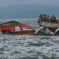 25 people rescued, 25 others still missing after river shipwreck in Nigeria | De Último Minuto English