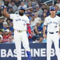 Vladimir Guerrero Jr. will undergo an MRI for hamstring stiffness | De Último Minuto English