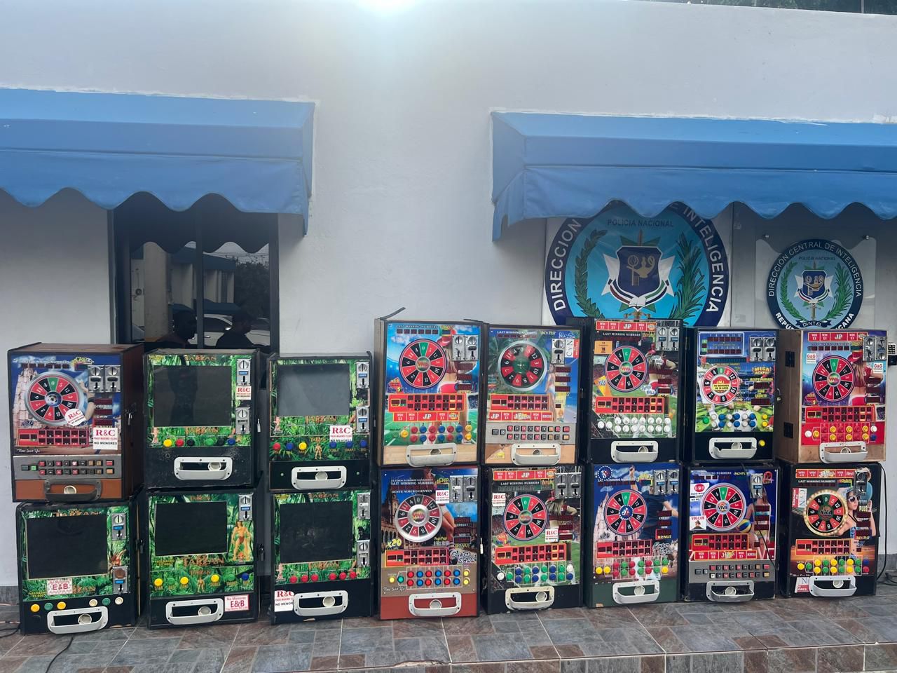 National Police seizes 30 slot machines in San Cristóbal | De Último Minuto English