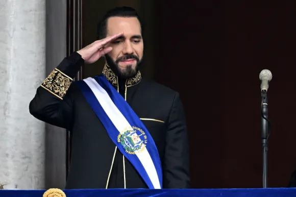 President Bukele on indefinite re-election: "Why is it different in El Salvador?" | De Último Minuto English