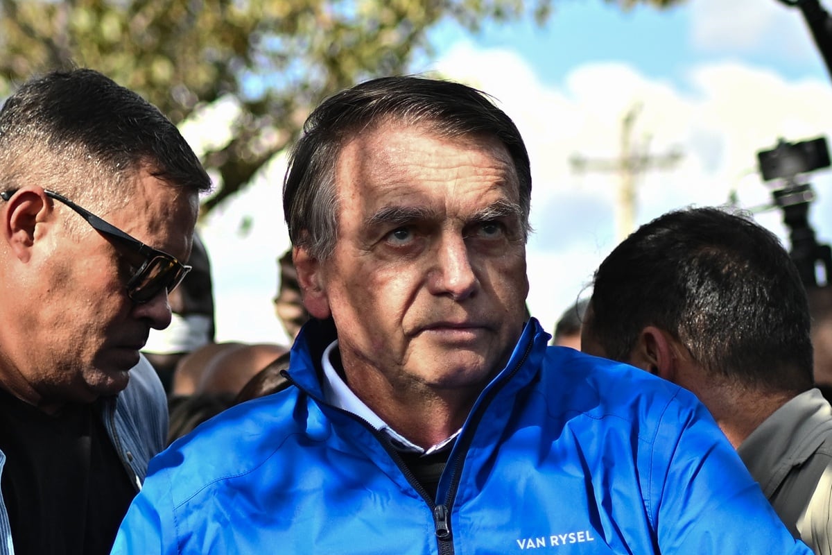 Bolsonaro, the former president who challenged democracy and ended up under house arrest | De Último Minuto English