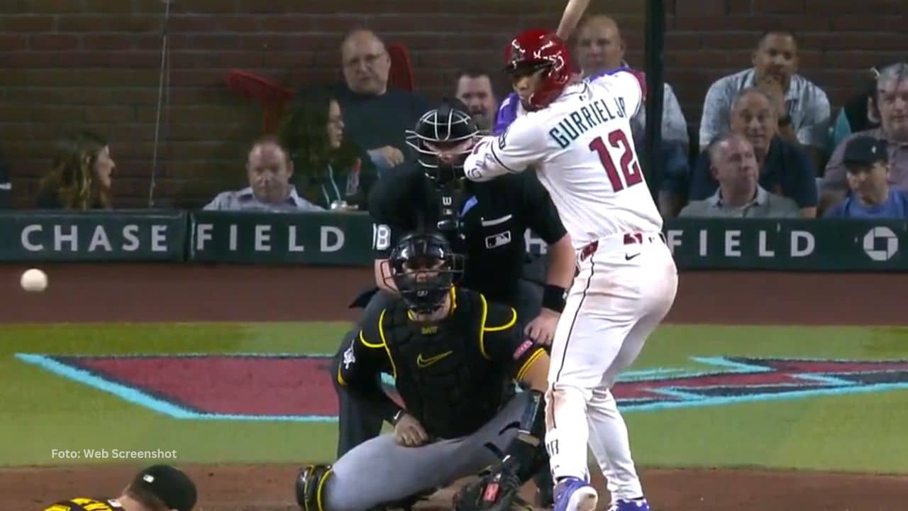 !Explosive! Gurriel Jr. hits a record home run against a 103.9 mph fastball | De Último Minuto English