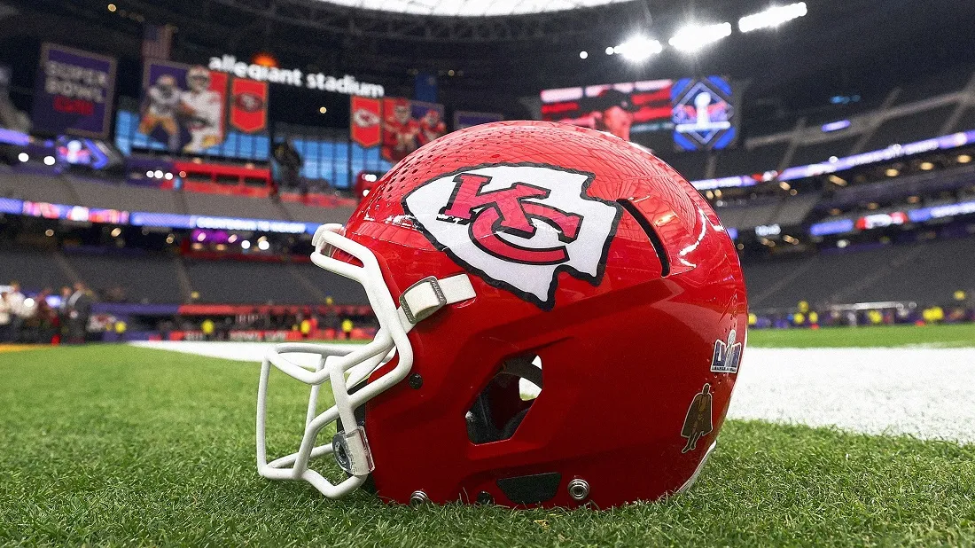 Valdes-Scantling, Vaughn, and Strange among the most talked-about cuts in the NFL roster cutdowns | De Último Minuto English