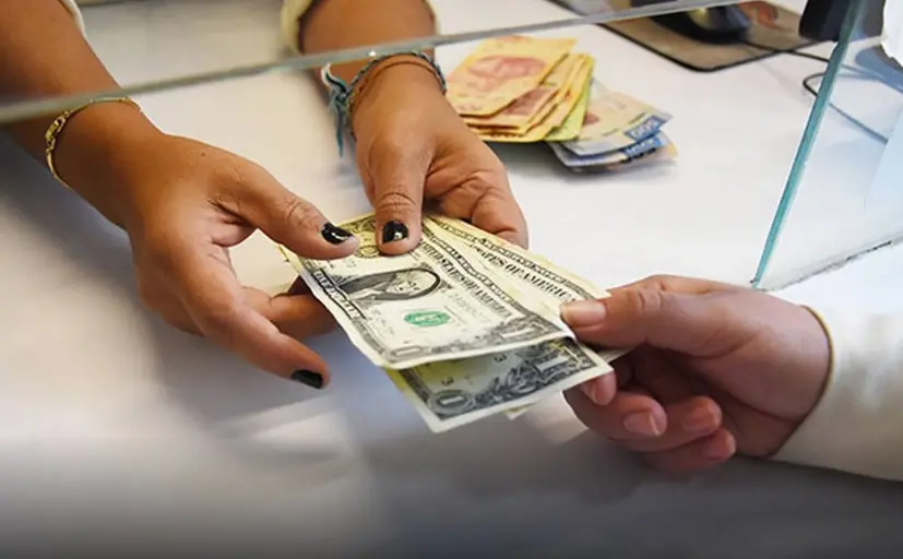 These are the buying and selling prices of the dollar for this Friday, August 15th | De Último Minuto English