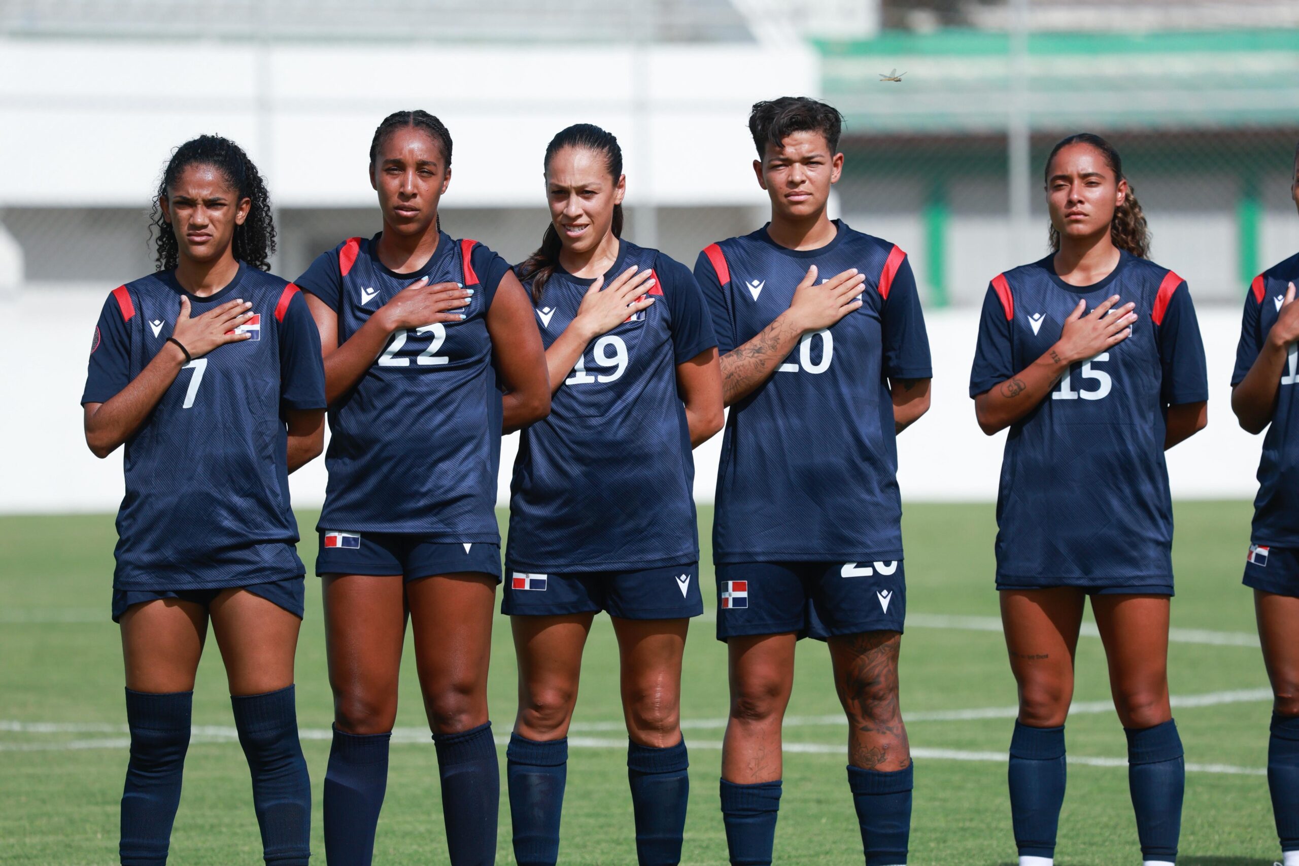 RD ranks among the top 100 in women's world football | De Último Minuto English