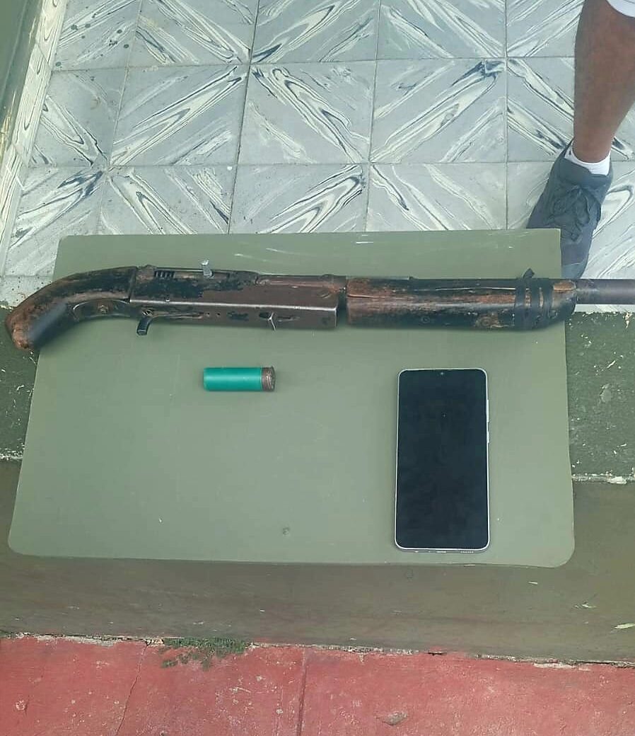 Army detains Haitian with a homemade shotgun in Elías Piña | De Último Minuto English