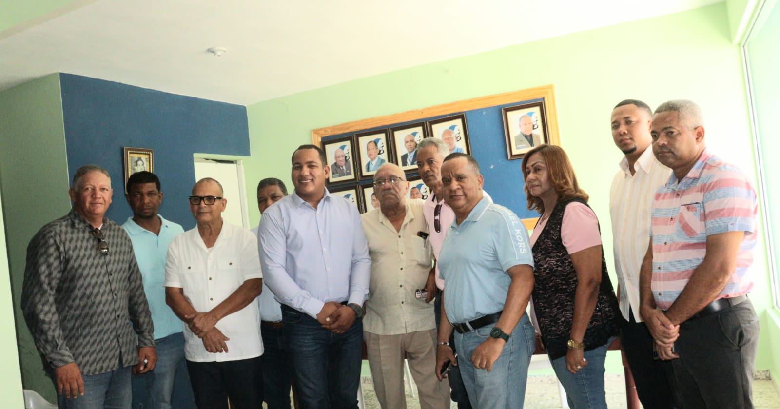 Meeting of the Convergence Movement with candidates for CDP elections in Azua | De Último Minuto English