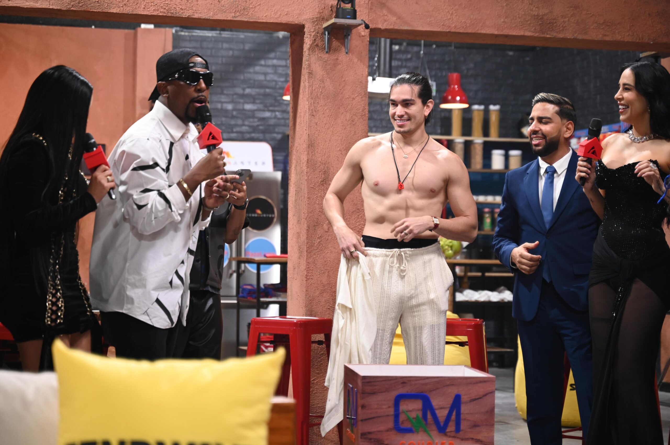 What is "La casa de Alofoke"? Everything about the most popular reality show in the Dominican Republic | De Último Minuto English