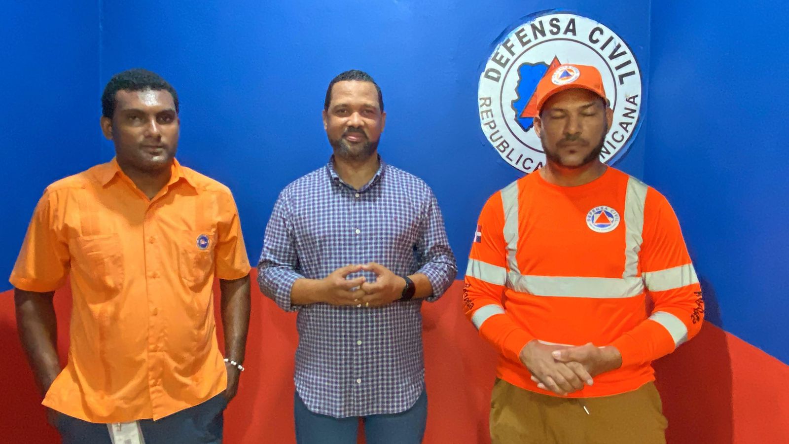 Mayor of Las Terrenas and Civil Defense coordinate solution to flooding in municipal offices | De Último Minuto English