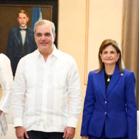 Abinader receives Miss Universe and Miss Dominican Republic at the National Palace | De Último Minuto English