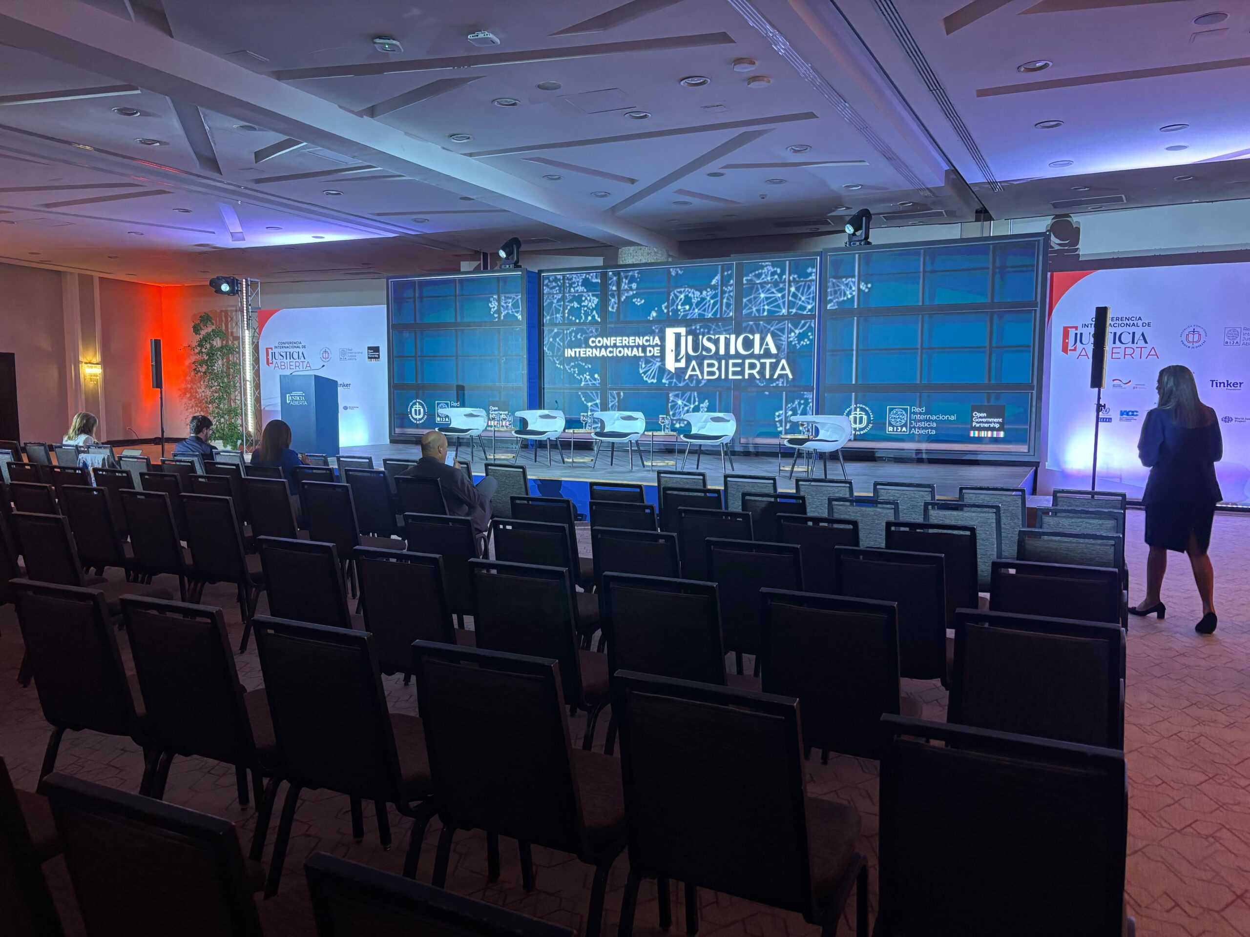 Transparency, artificial intelligence, and ethics mark the last day of the Open Justice Conference | De Último Minuto English