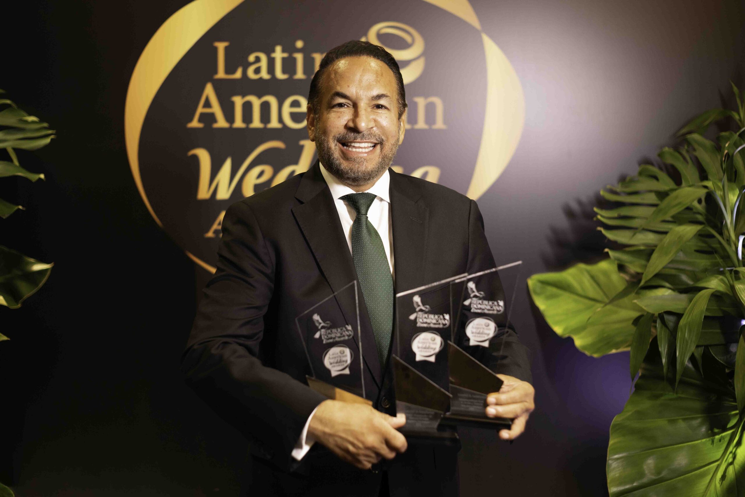 LENDOF is recognized as a regional benchmark at the Latin American Wedding Awards 2025 | De Último Minuto English