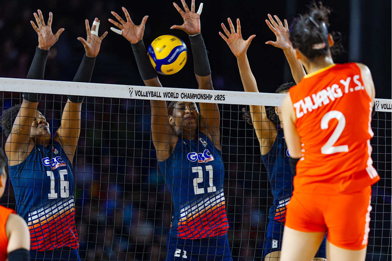 China dominates the Caribbean Queens 3-0 in the preliminary round of the World Championship | De Último Minuto English