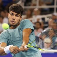 Alcaraz and Sinner advance to the quarterfinals; Sabalenka defeats Bouzas in another rainy day | De Último Minuto English