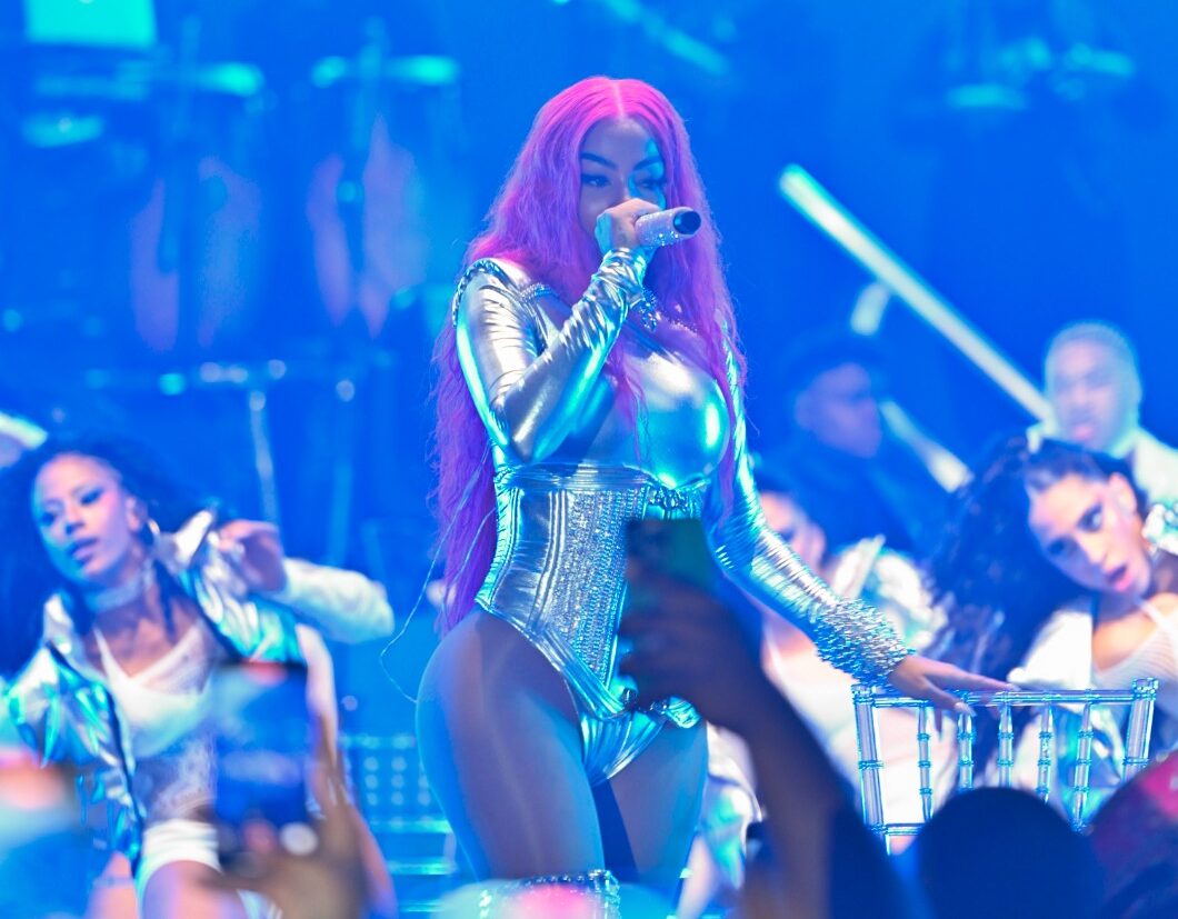 Yailin La Más Viral made the Gran Arena del Cibao vibrate | De Último Minuto English