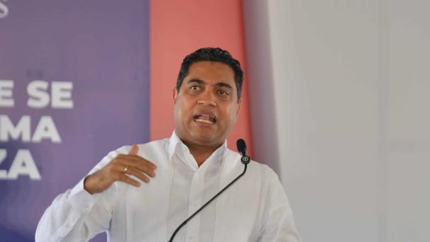 Sports Minister Kelvin Cruz will throw the first pitch at Citi Field | De Último Minuto English