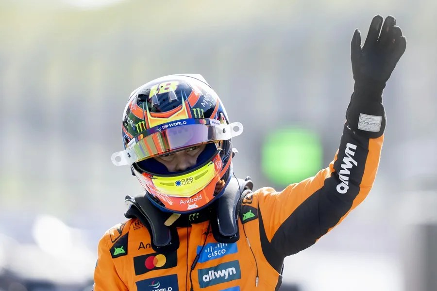 Piastri takes pole in Zandvoort and Norris secures a McLaren 1-2 | De Último Minuto English