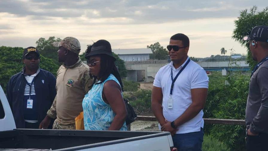 Dominican authorities hand over to Haiti a former official arrested at Puerto Plata airport | De Último Minuto English
