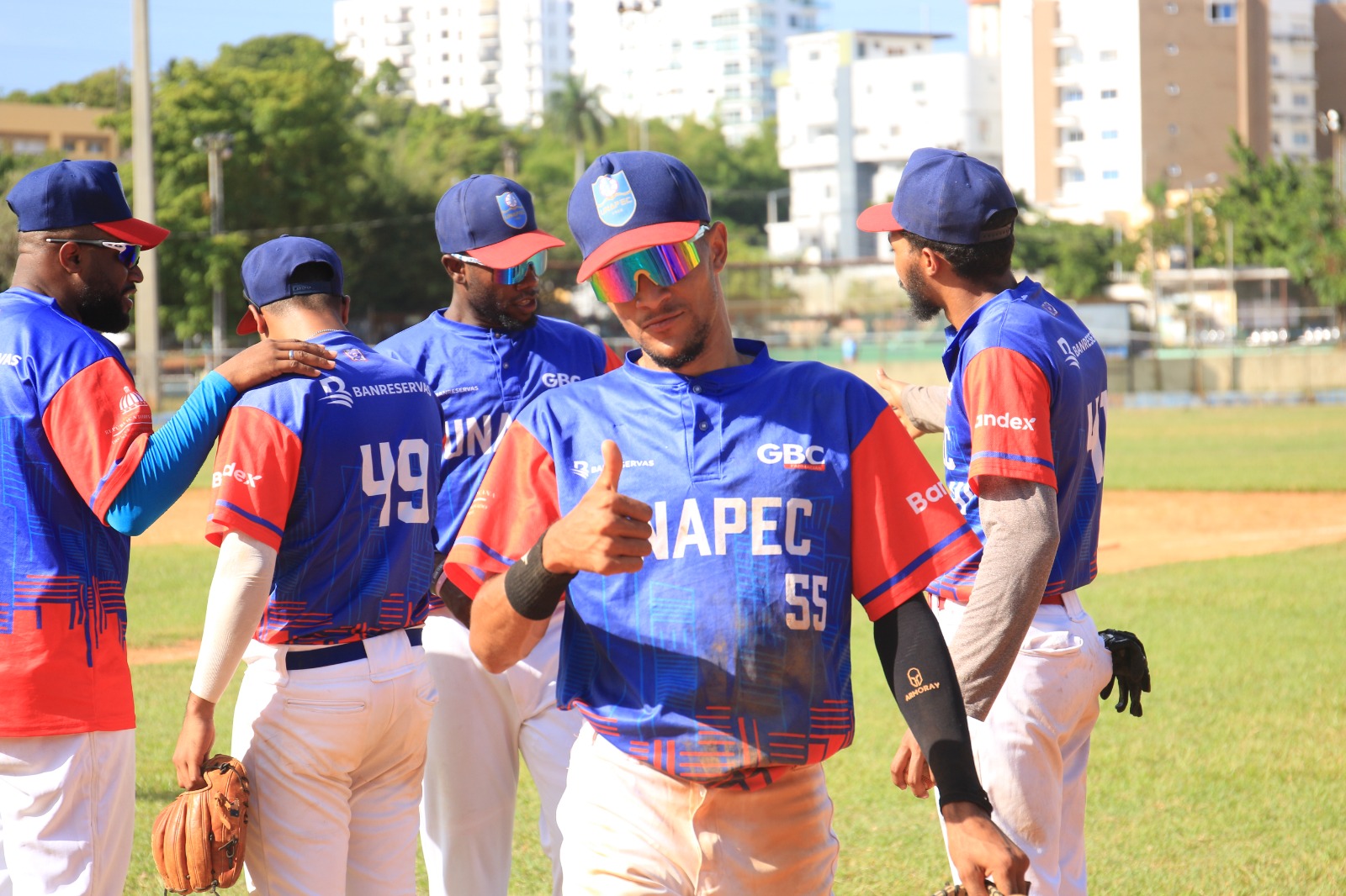 UASD, UNAPEC, PUCMM, and UCATEBA advance to the semifinals of the University Baseball League. | De Último Minuto English