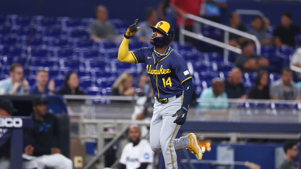 MLB Recap: Brewers extend winning streak to 14 straight wins with a decisive home run by Monasterio | De Último Minuto English