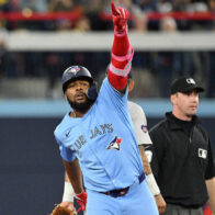 Vladimir Guerrero Jr. leads the comeback as Blue Jays win with a golden victory over Astros | De Último Minuto English