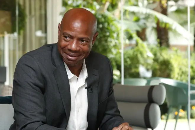 World Athletics bans Mike Powell from entering any competition | De Último Minuto English