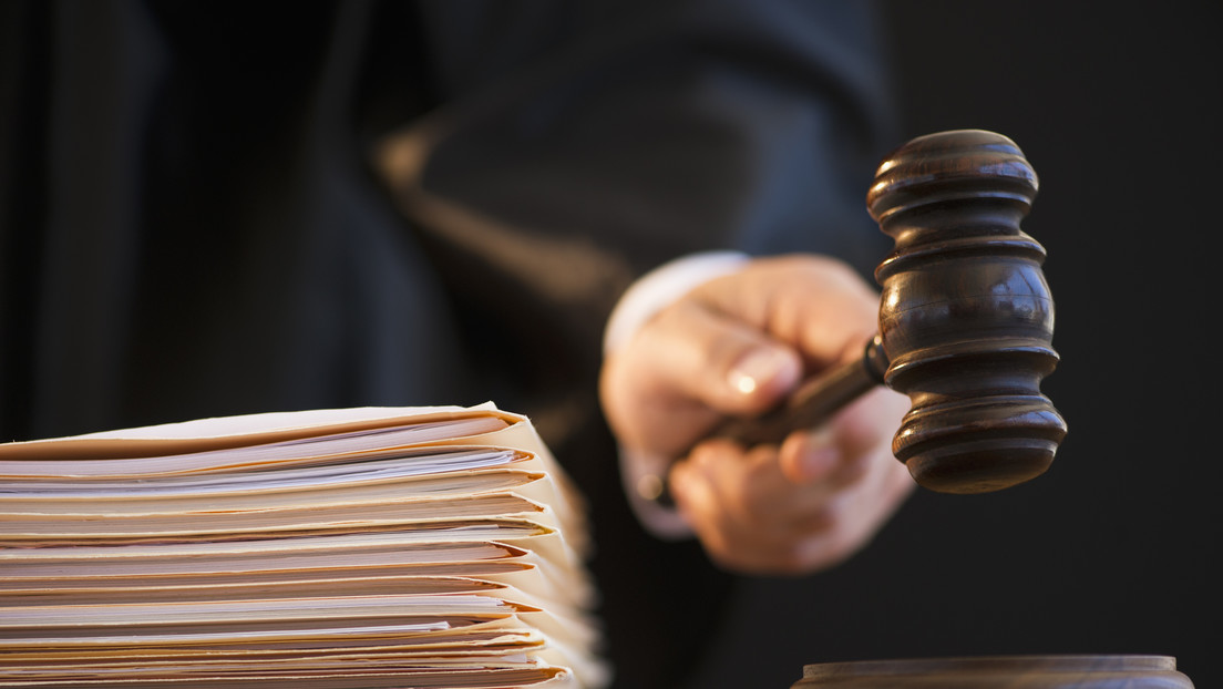 Former Chinese minister sentenced to death for accepting bribes | De Último Minuto English