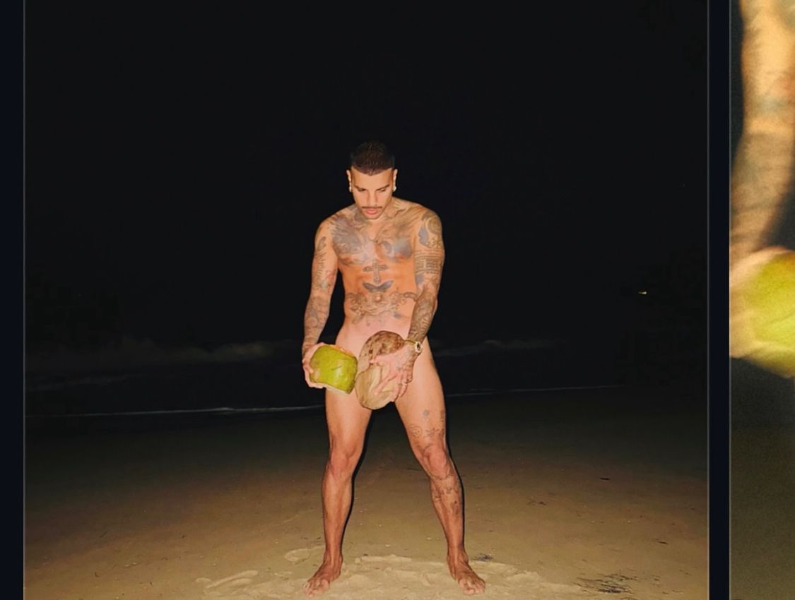 Rauw Alejandro sets social media ablaze with daring photographs | De Último Minuto English