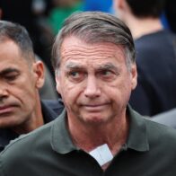 Bolsonaro suffers a new "hiccup and vomiting crisis", according to his son | De Último Minuto English