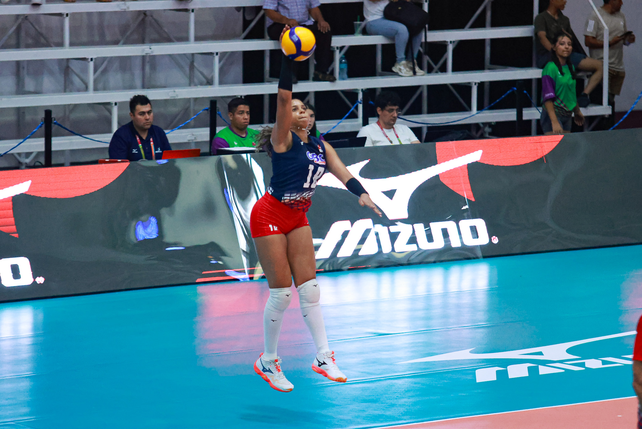 The Queens of the Caribbean defeat Cuba in the start of the Final Six | De Último Minuto English