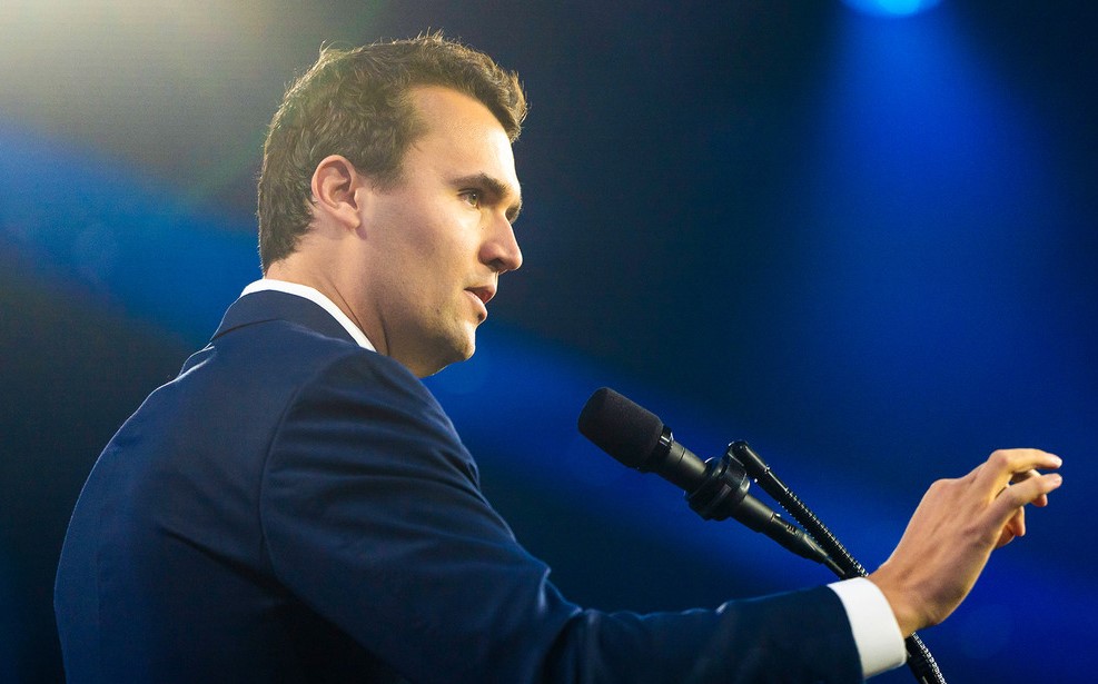 Political activist Charlie Kirk was shot at a public event in the U.S. | De Último Minuto English