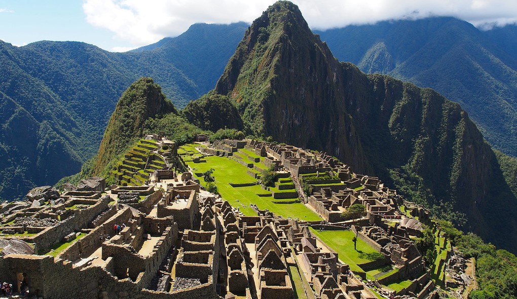Machu Picchu is on alert due to the excess of tourists | De Último Minuto English