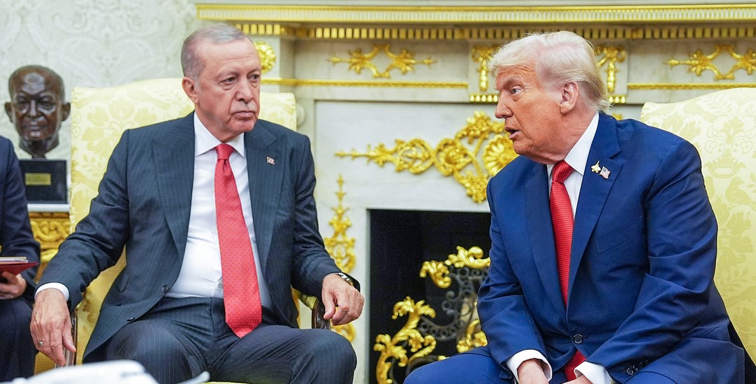 Trump says President Erdogan "knows more than anyone about rigged elections" | De Último Minuto English