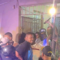 Young people entrenched in Guachupita surrender to the Police after mediation | De Último Minuto English