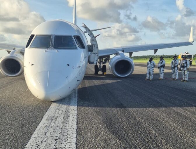 Sky High plane makes emergency landing at AILA due to front landing gear failure | De Último Minuto English