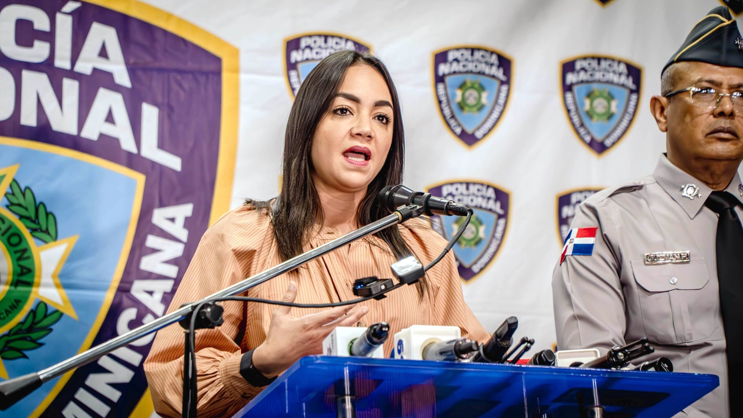 Faride explains why she hasn't revealed the names of agents involved in the death of five men in Santiago | De Último Minuto English