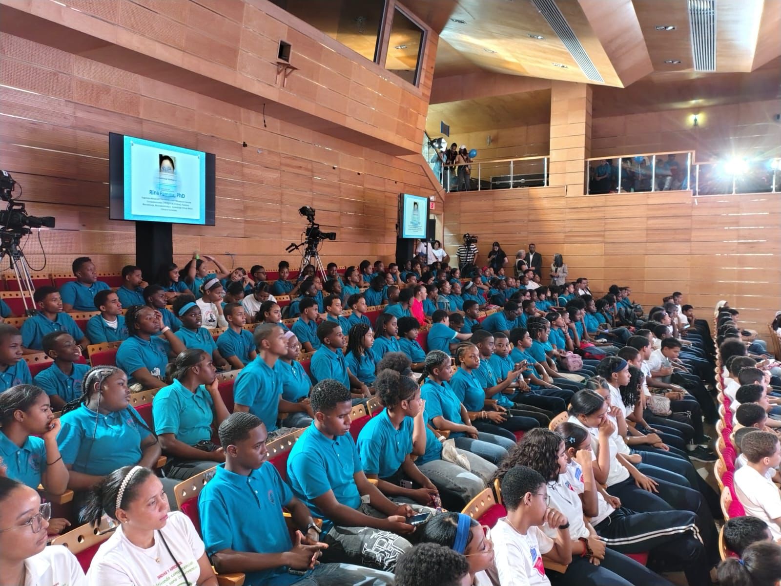 Multiplying Letters promotes access to culture and reading in communities across the country | De Último Minuto English